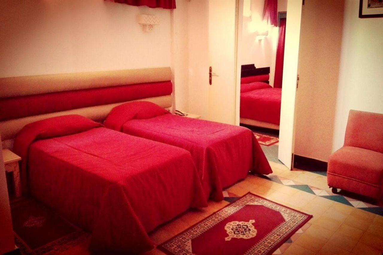Hotel Auberge Du Littoral Аурир Экстерьер фото