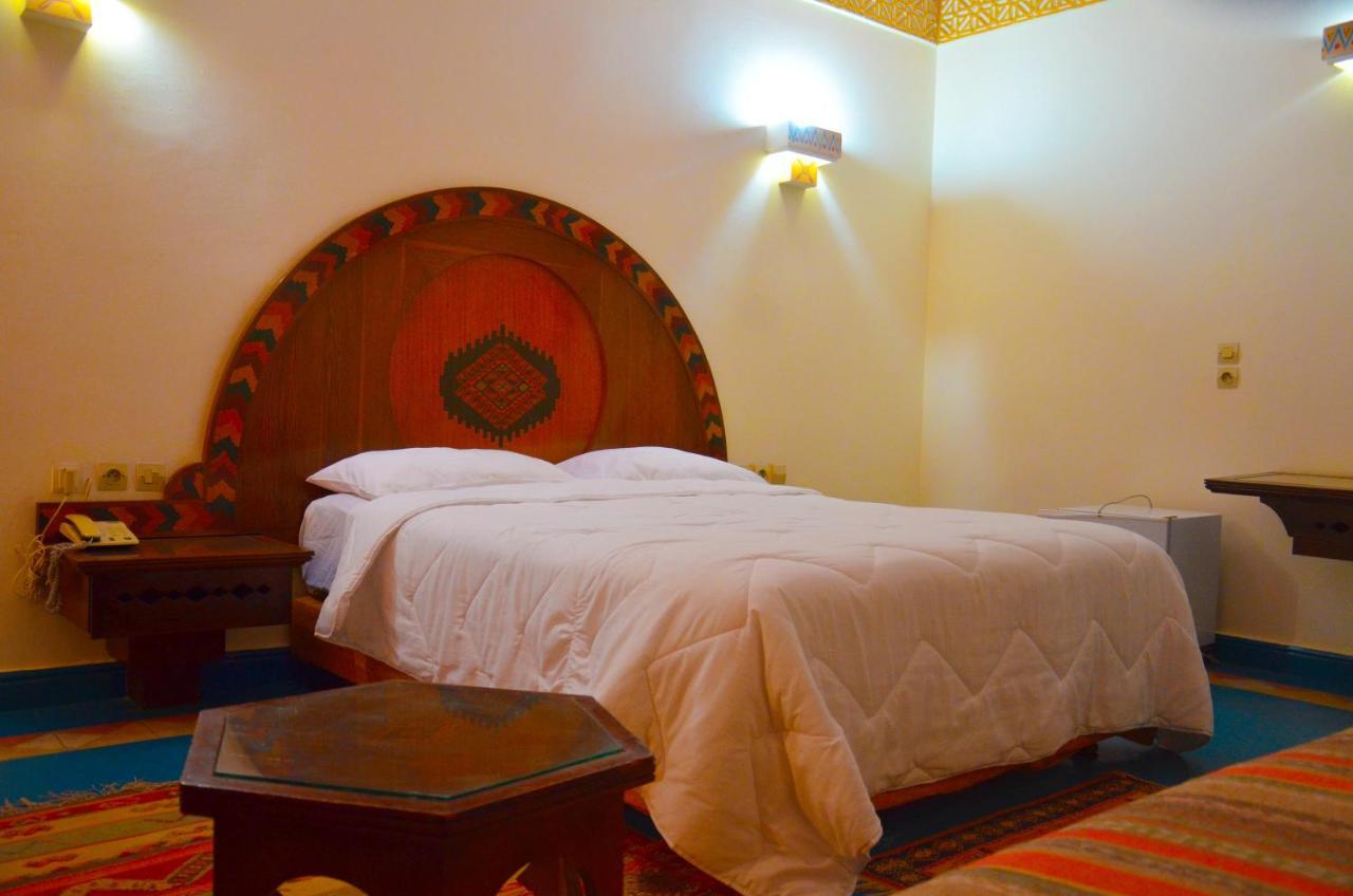 Hotel Auberge Du Littoral Аурир Экстерьер фото