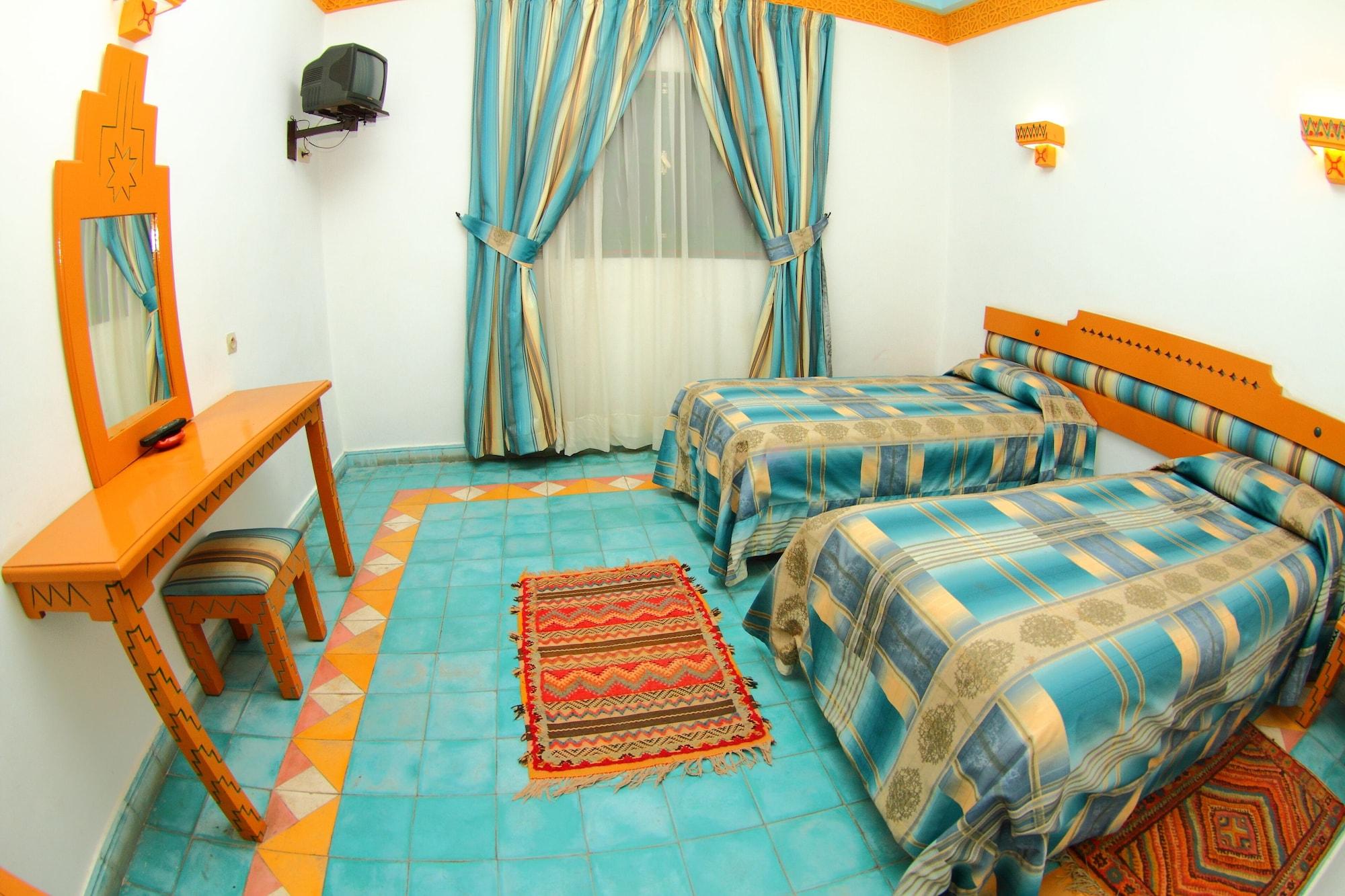 Hotel Auberge Du Littoral Аурир Экстерьер фото