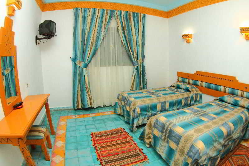 Hotel Auberge Du Littoral Аурир Экстерьер фото