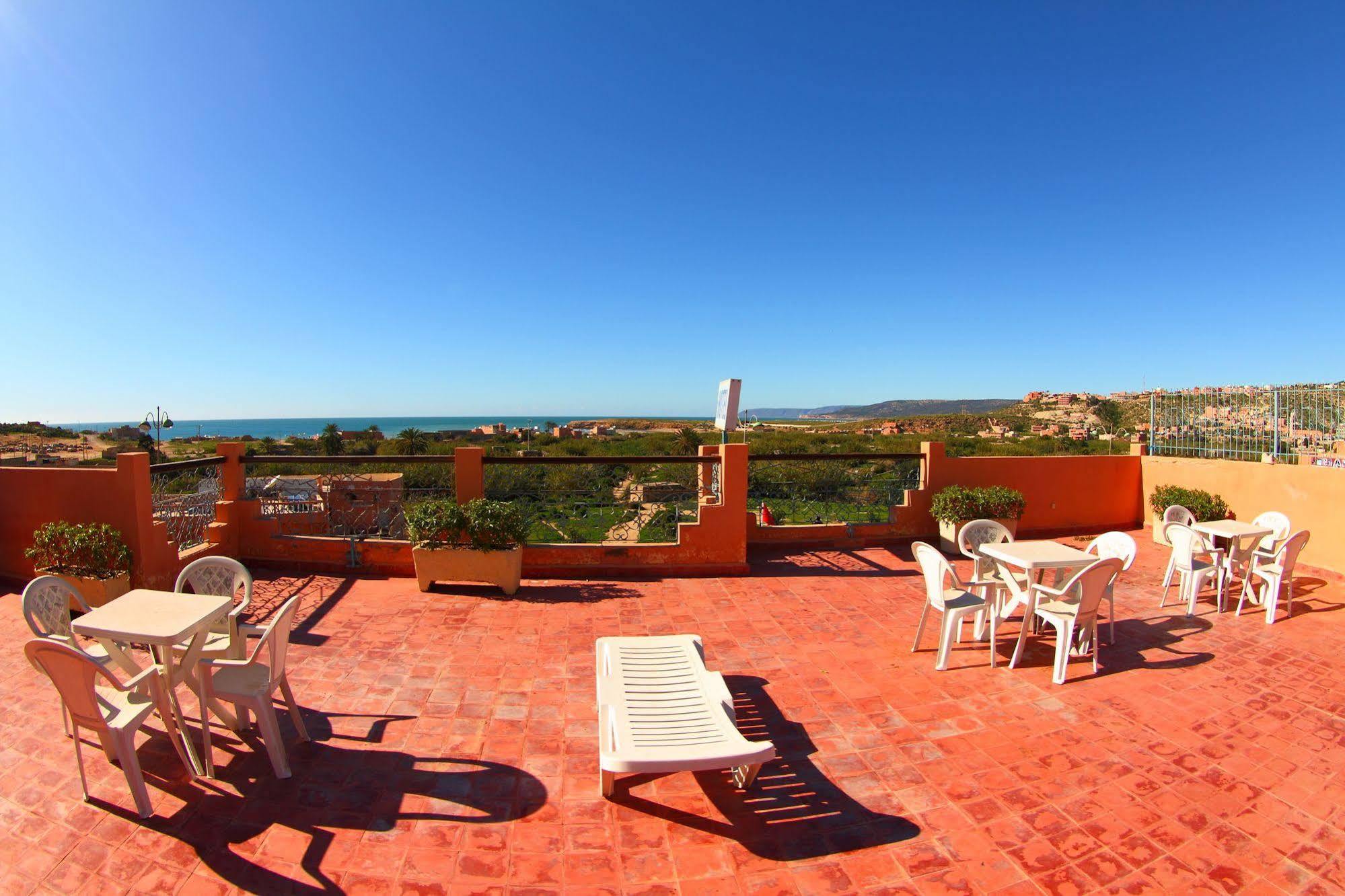 Hotel Auberge Du Littoral Аурир Экстерьер фото