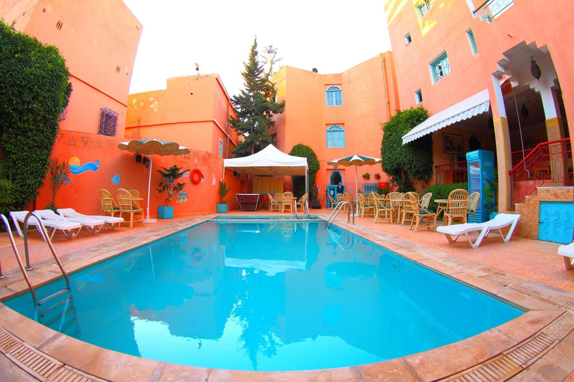 Hotel Auberge Du Littoral Аурир Экстерьер фото